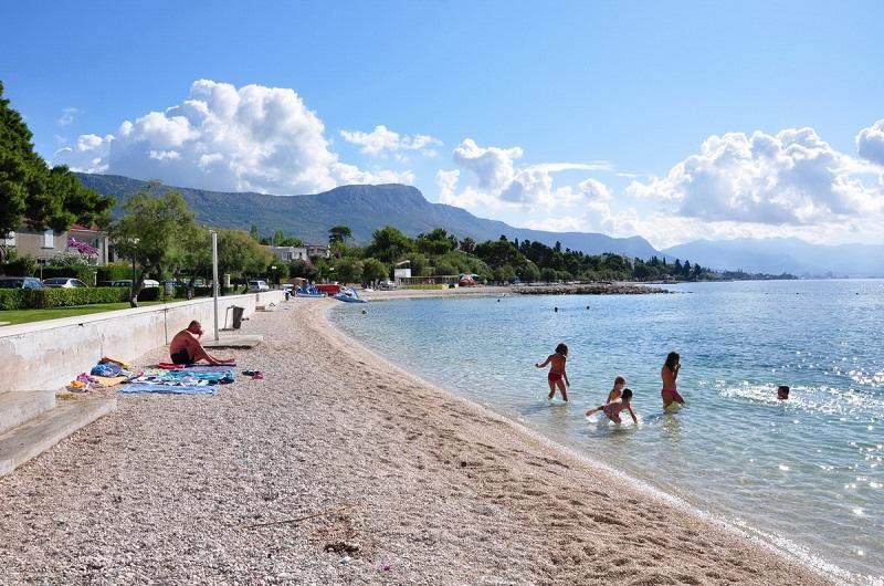 Apartment Kurbasa Kaštela Екстериор снимка
